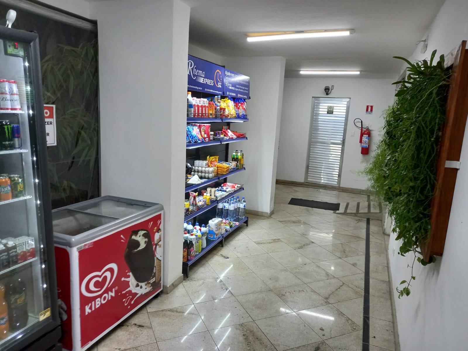 Apartamento à venda com 2 quartos, 83m² - Foto 12