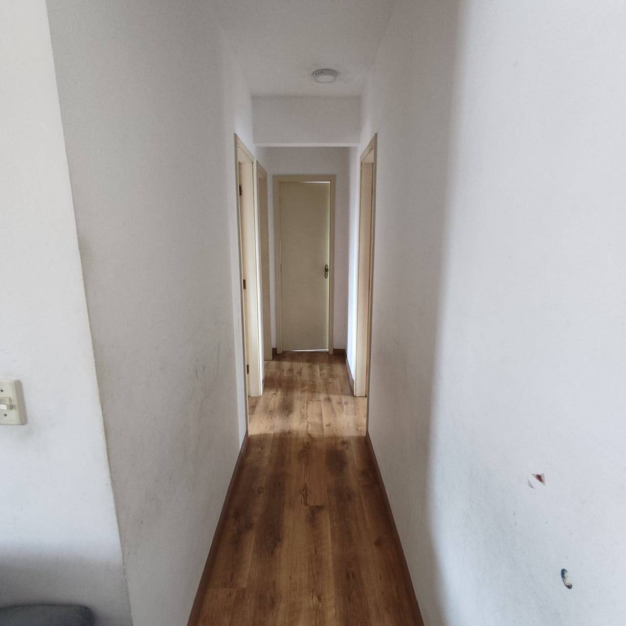 Apartamento à venda com 3 quartos, 85m² - Foto 4